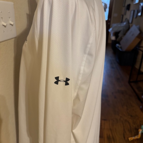 Preowned Men's Under Armour 1/4 Zip Long Sleeve "SEASIDE" Size L Pullover - Picture 5 of 6